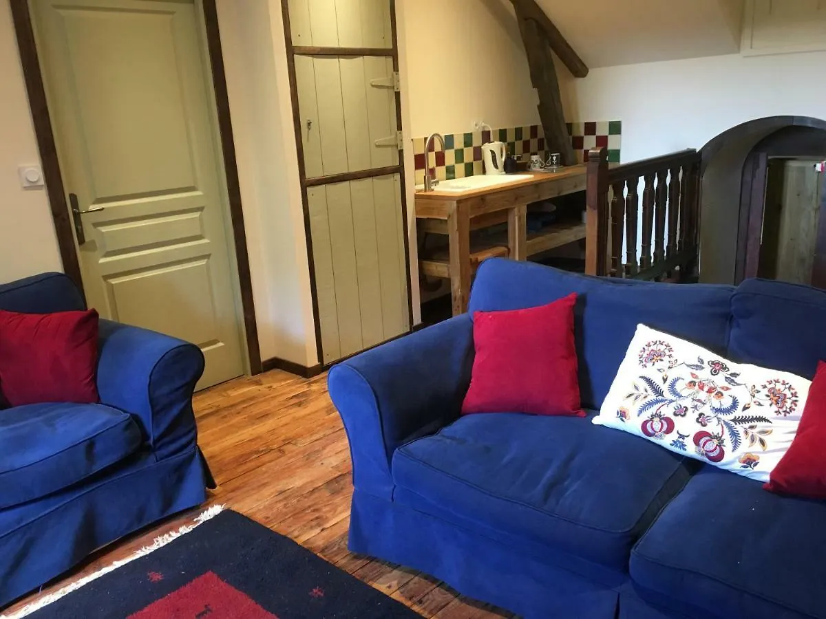 Chateau Ville Voisin Augan Franciaország
